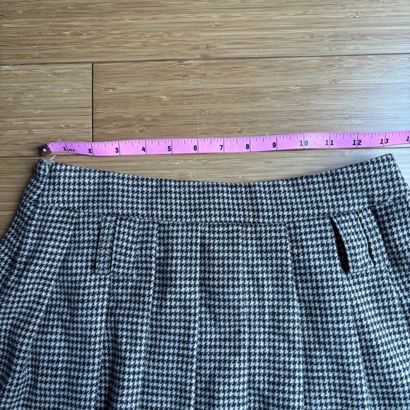Houndstooth mini pleated skort - Picture 3 of 4